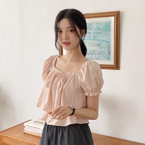 아뜨랑스 밴딩 리본 캉캉 반팔 블라우스 bs8205 - 최저가 19,500원