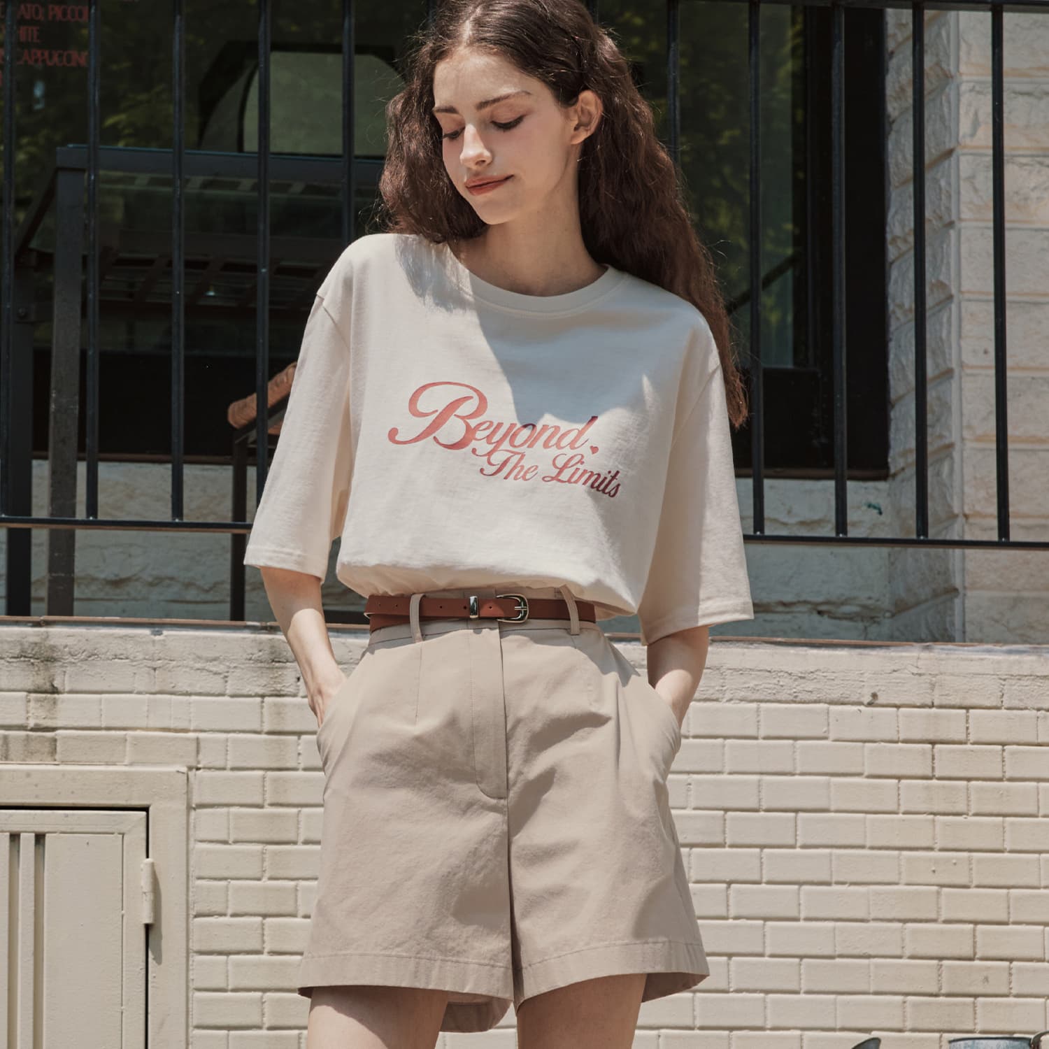 제로스트릿 [제로스트릿][2컬러] 트윙클 반팔 티셔츠 TWINKLE SHORT SLEEVE T-SHIRT - 최저가 20,000원