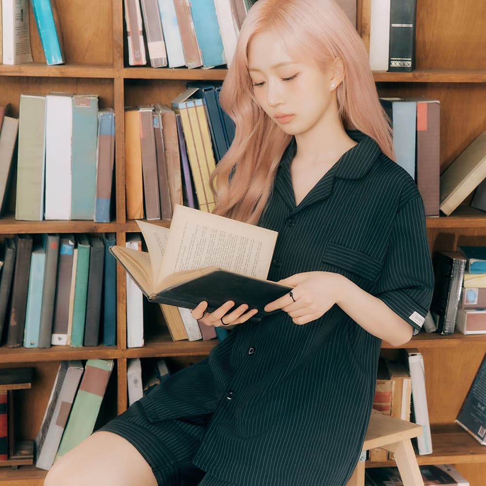 DOSSY 실크핏 모던 반팔 반바지 카라 커플 잠옷 세트 여름 홈웨어 - 최저가 49,900원