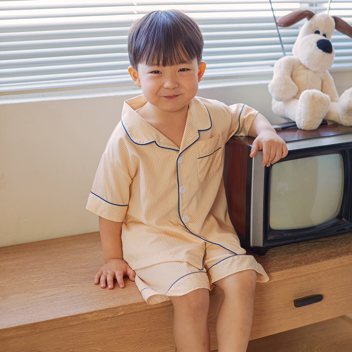DOSSY 실크핏 클린 여름 반팔 카라 키즈 잠옷 세트 - 최저가 19,900원