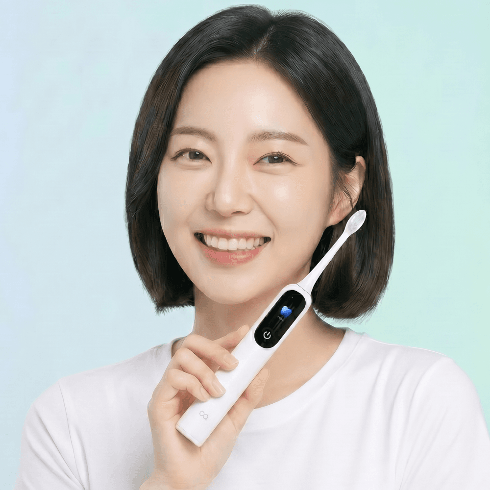 오아스토어 오아 클린이스윙 전동칫솔 LCD 좌우 회전 음파 무선 스마트 디지털 미세모 진동칫솔 - 최저가 35,900원