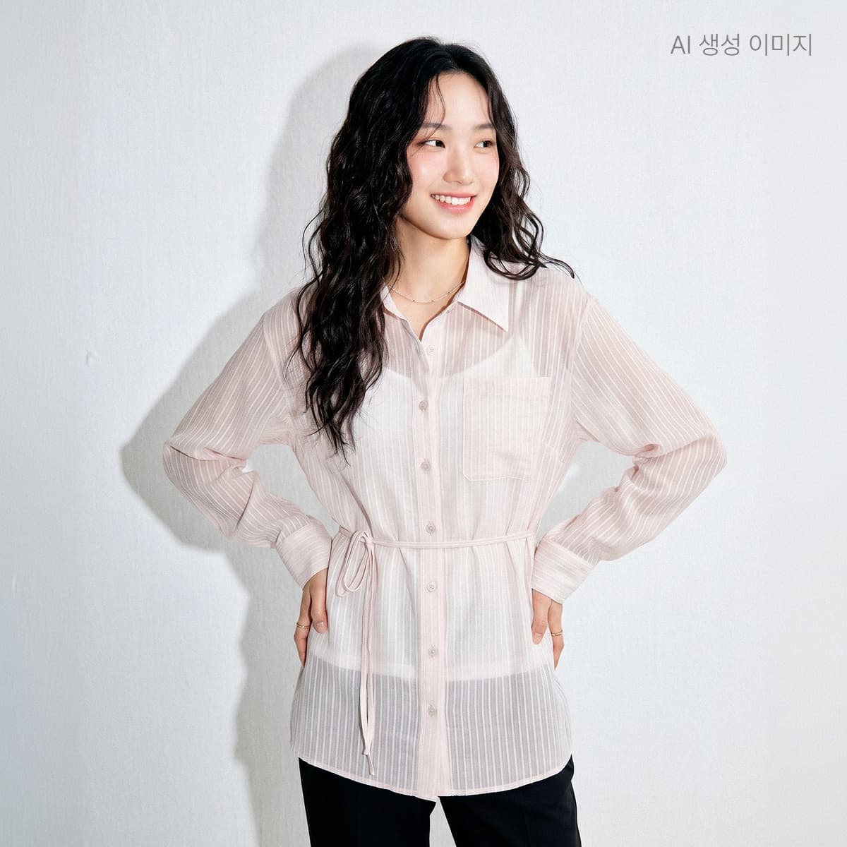roem 로엠 스트랩 디테일 셔츠 RMYWG25NT1
