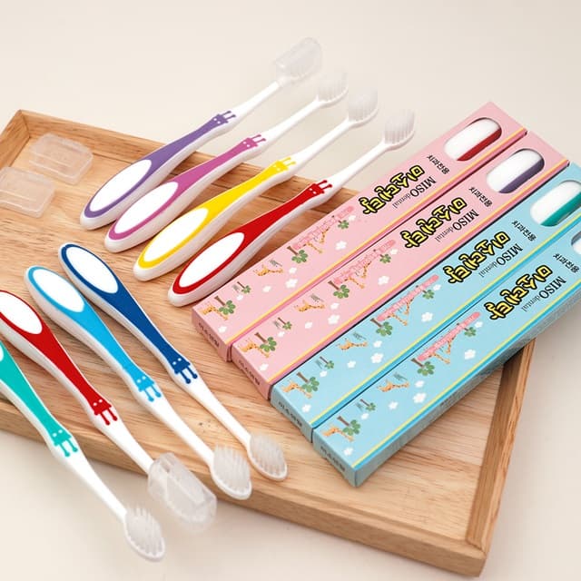 미소덴탈 기린칫솔 24개월-6세,7세이상 남여혼합 12개 가격 추이 톡톡그린 미소덴탈 기린칫솔 24개월-6세,7세이상 남여혼합 12개 - 최저가 10,600원