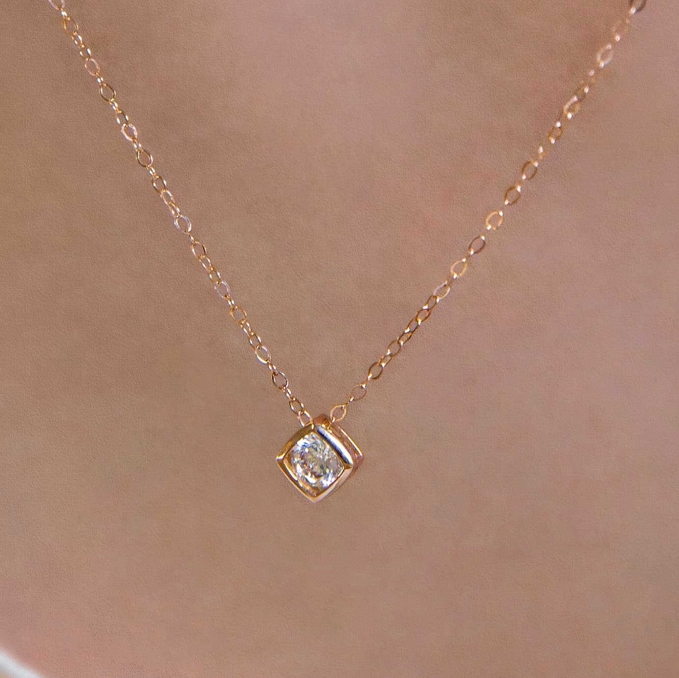 18k 마이 스퀘어 금 목걸이 가격 추이 베키오주얼리 18k 마이 스퀘어 금 목걸이 - 최저가 297,990원