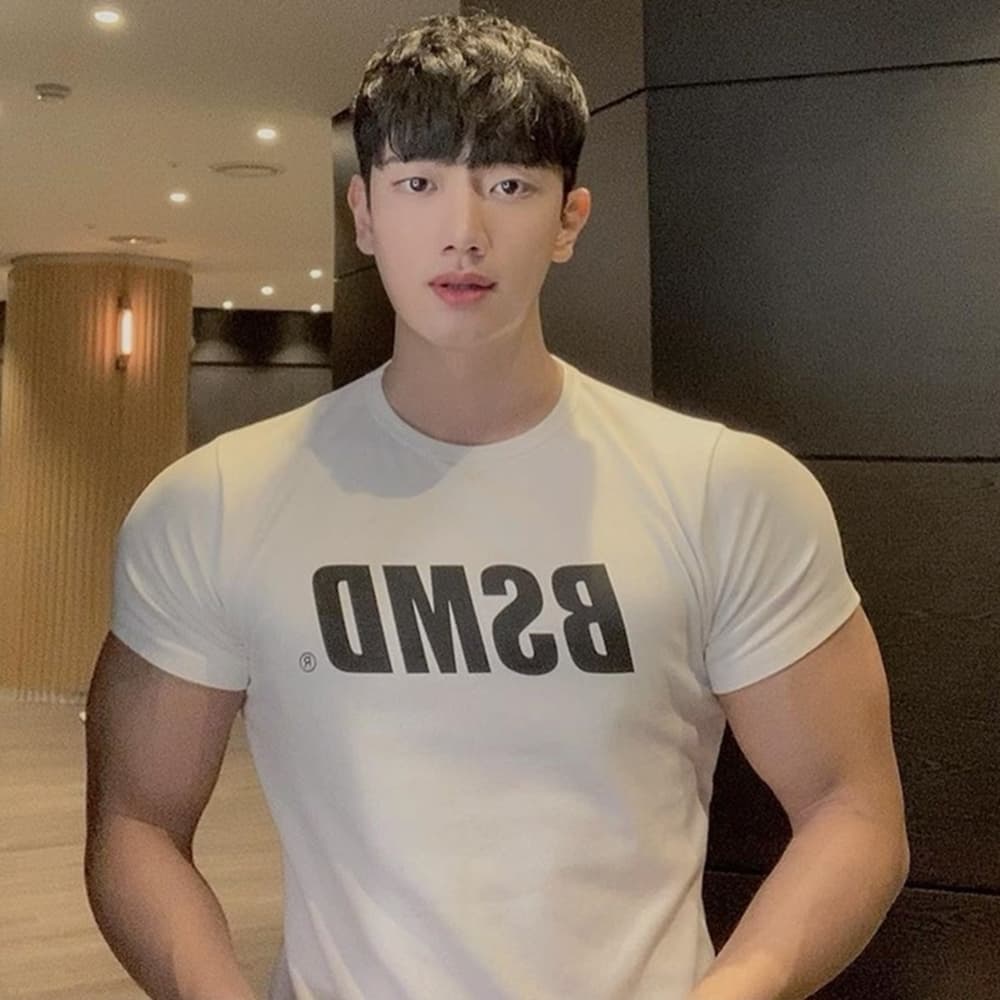 비스트모드 남자 머슬핏반팔 티셔츠 가격 추이 비스트모드 비스트모드 남자 머슬핏반팔 티셔츠 - 최저가 23,900원