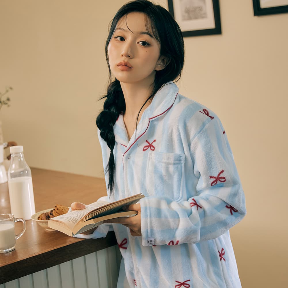 플러피 보니 긴팔 커플 수면 잠옷 세트 홈웨어 가격 추이 DOSSY 플러피 보니 긴팔 커플 수면 잠옷 세트 홈웨어 - 최저가 13,900원