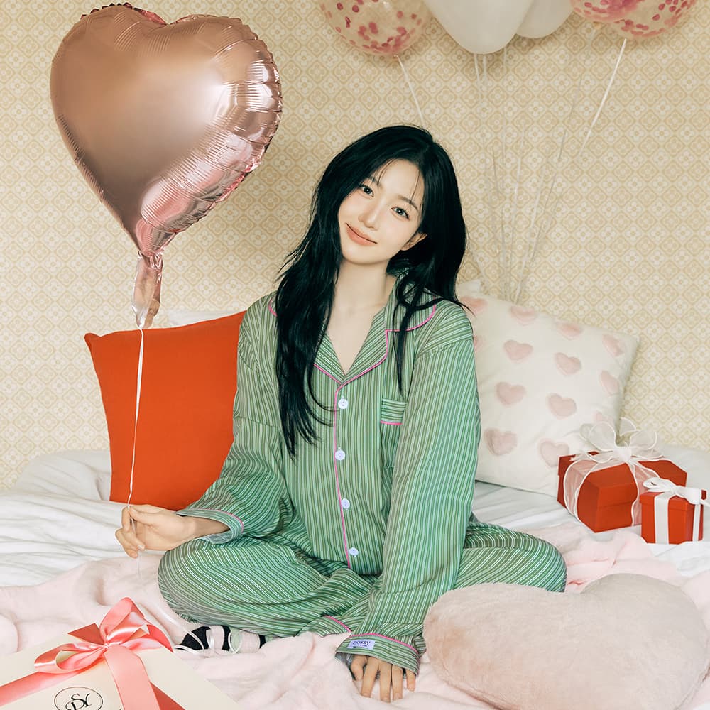 실크핏 웬즈데이 긴팔 카라 커플 잠옷 세트 홈웨어 가격 추이 DOSSY 실크핏 웬즈데이 긴팔 카라 커플 잠옷 세트 홈웨어 - 최저가 38,900원