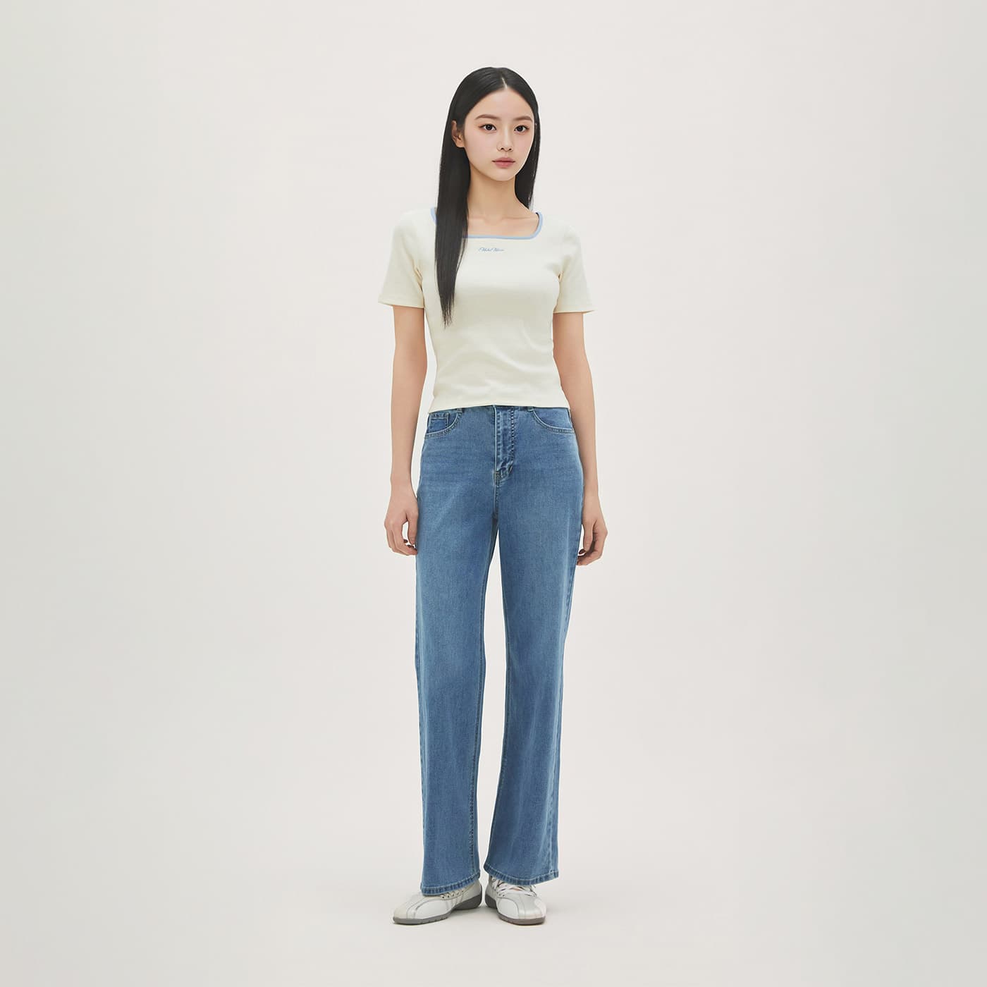 로엠 스트레이트 데님 RMTJG24G11 가격 추이 roem 로엠 스트레이트 데님 RMTJG24G11 - 최저가 46,580원