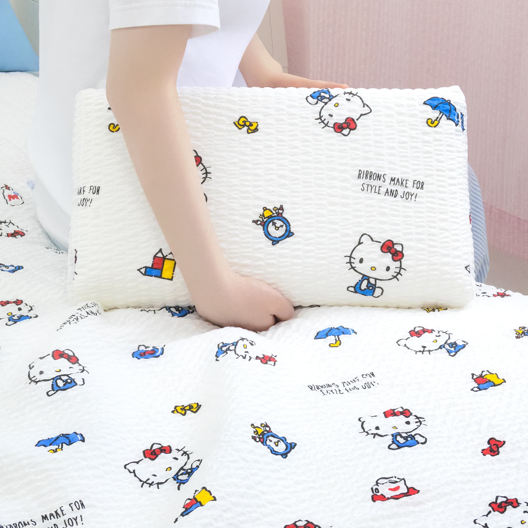 산리오 리플메모리폼베개 헬로키티 조이, 43x25cm 가격 비교 나라홈데코 산리오 리플메모리폼베개 헬로키티 조이, 43x25cm
