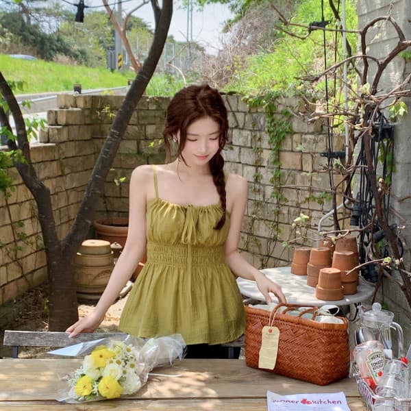 리본 스트랩 스모크 뷔스티에 블라우스 bs8762 가격 추이 아뜨랑스 리본 스트랩 스모크 뷔스티에 블라우스 bs8762 - 최저가 26,500원