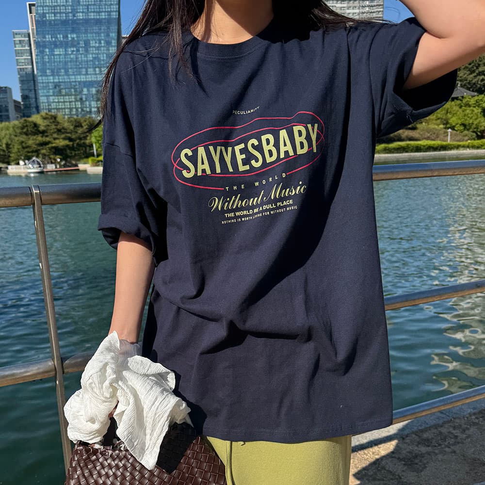 월드 레터링 프린팅 반팔 티셔츠 가격 비교 솔리데이 월드 레터링 프린팅 반팔 티셔츠