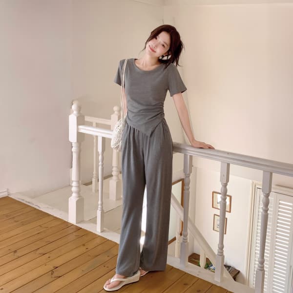 언발 밑단 셔링 티셔츠 밴딩 팬츠 투피스 세트 st3081 가격 비교 아뜨랑스 언발 밑단 셔링 티셔츠 밴딩 팬츠 투피스 세트 st3081
